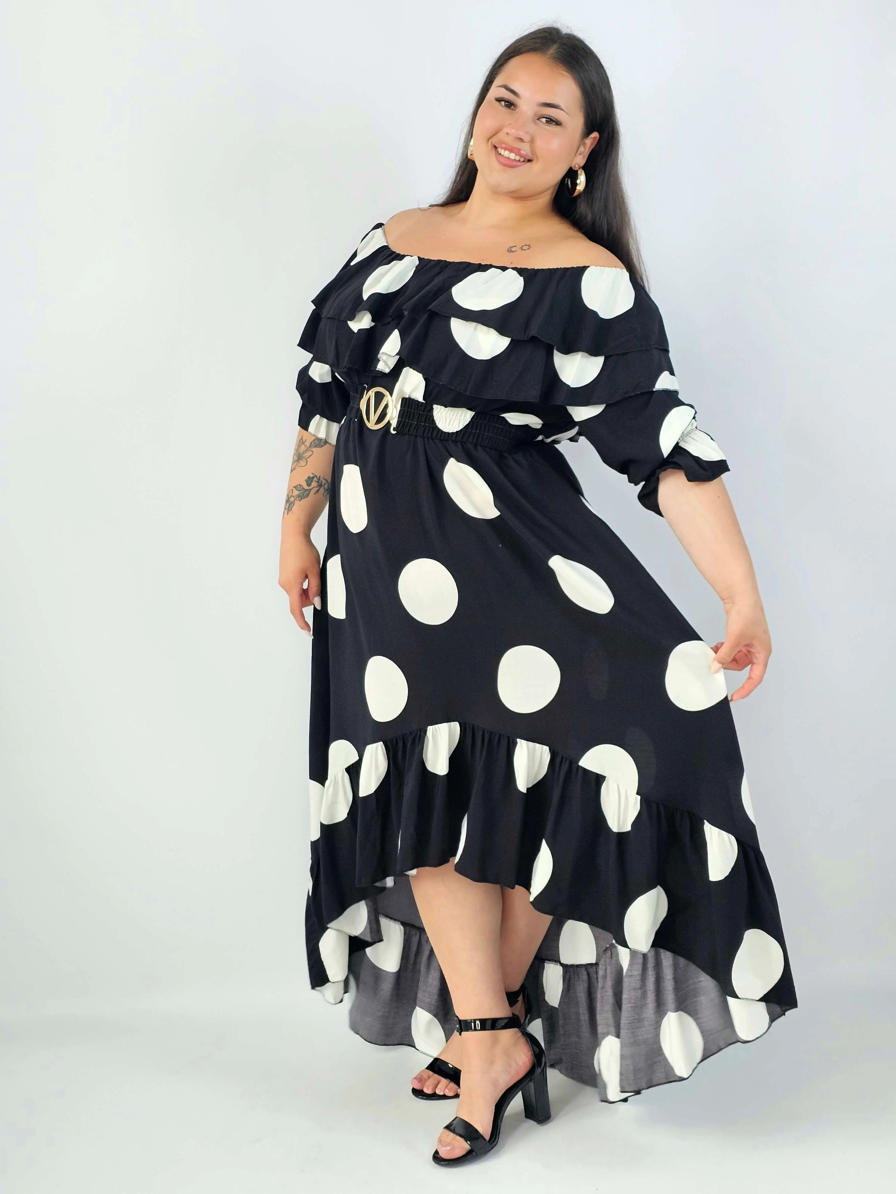 Sukienka plus size w grochy XXL – hiszpanka maxi z falbanami - Image 7