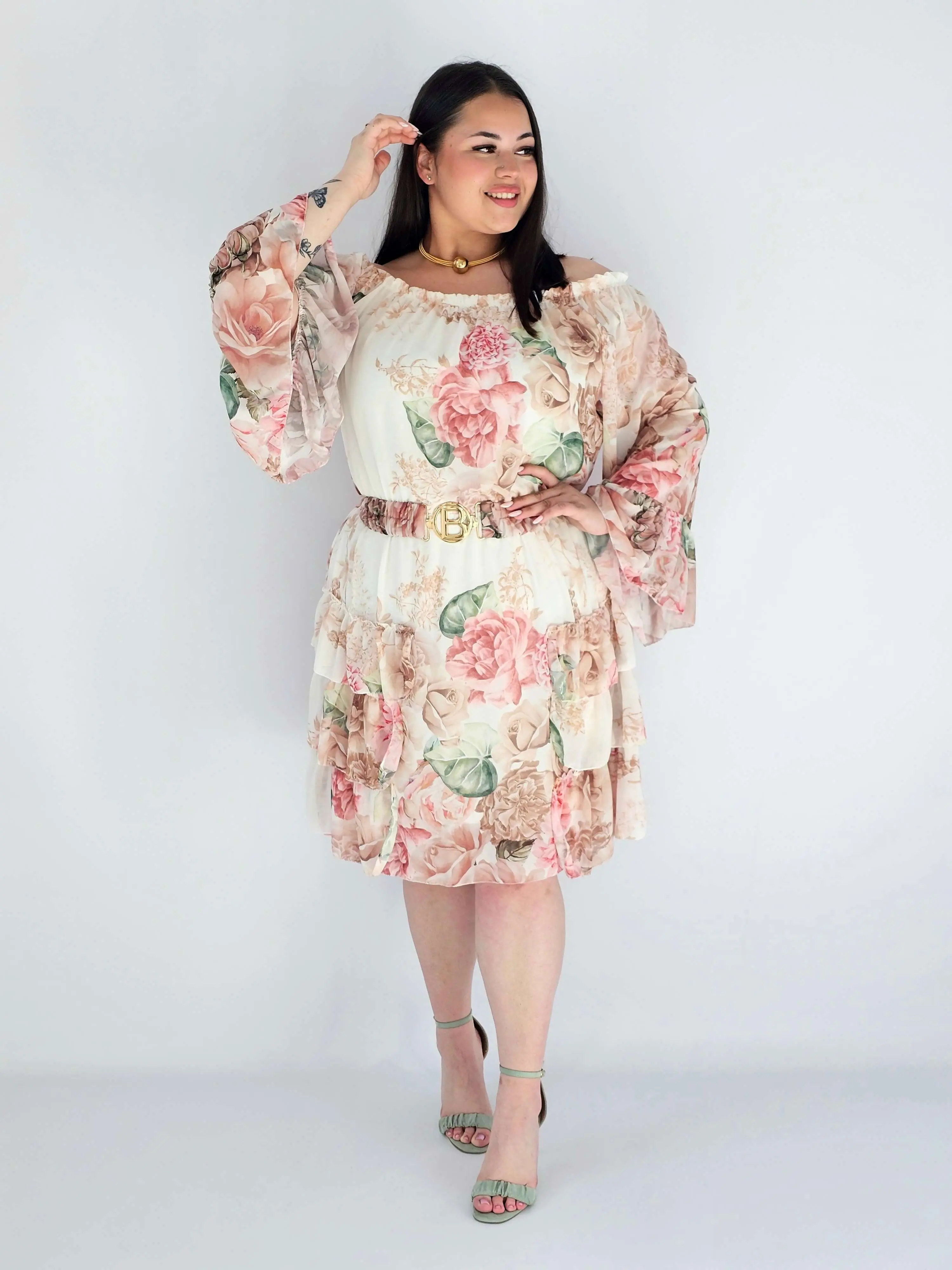 Sukienka plus size w kwiatowy wzór z falbaną – lekka i kobieca stylizacja XXL - Image 10