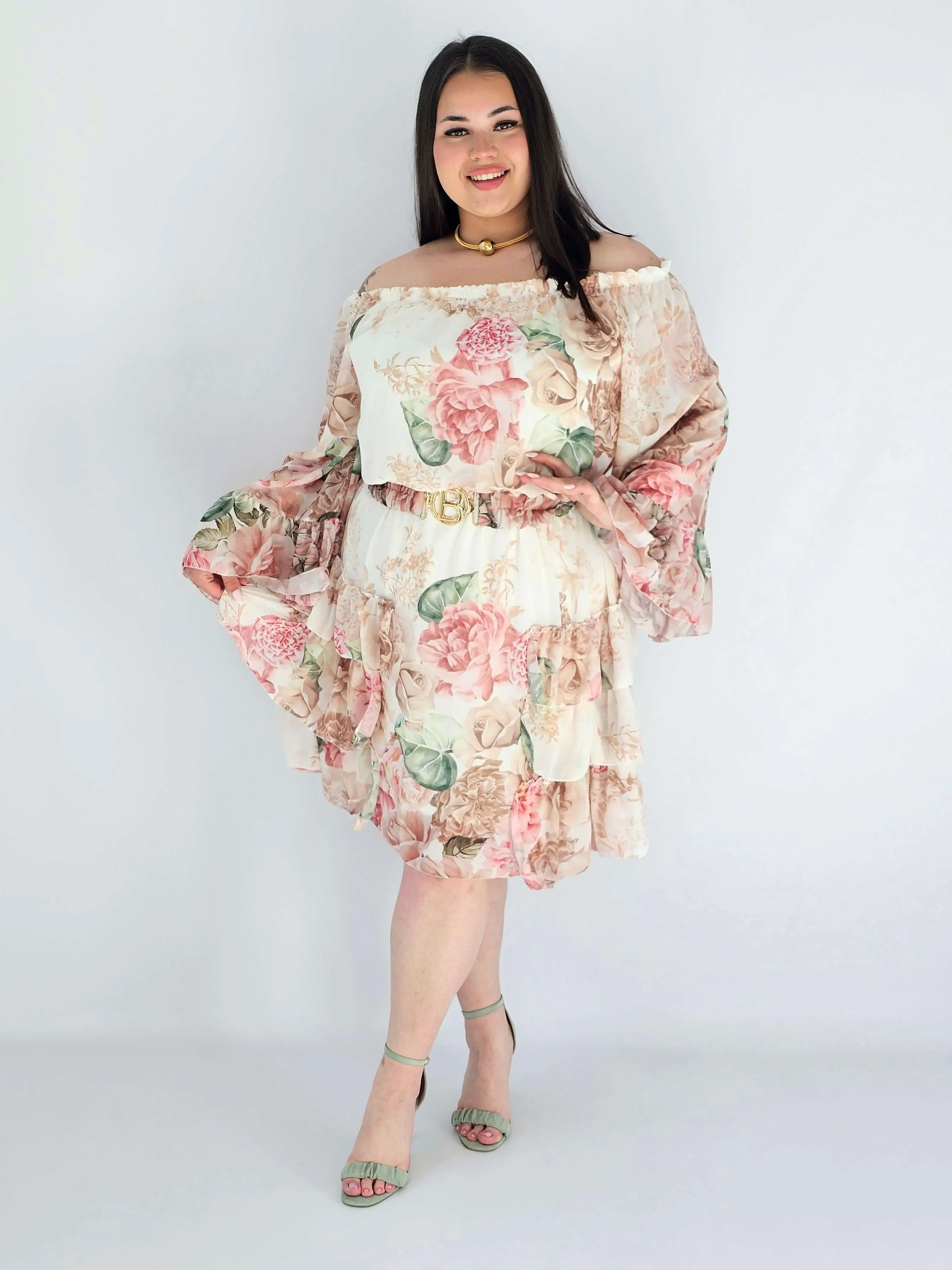 Sukienka plus size w kwiatowy wzór z falbaną – lekka i kobieca stylizacja XXL - Image 14