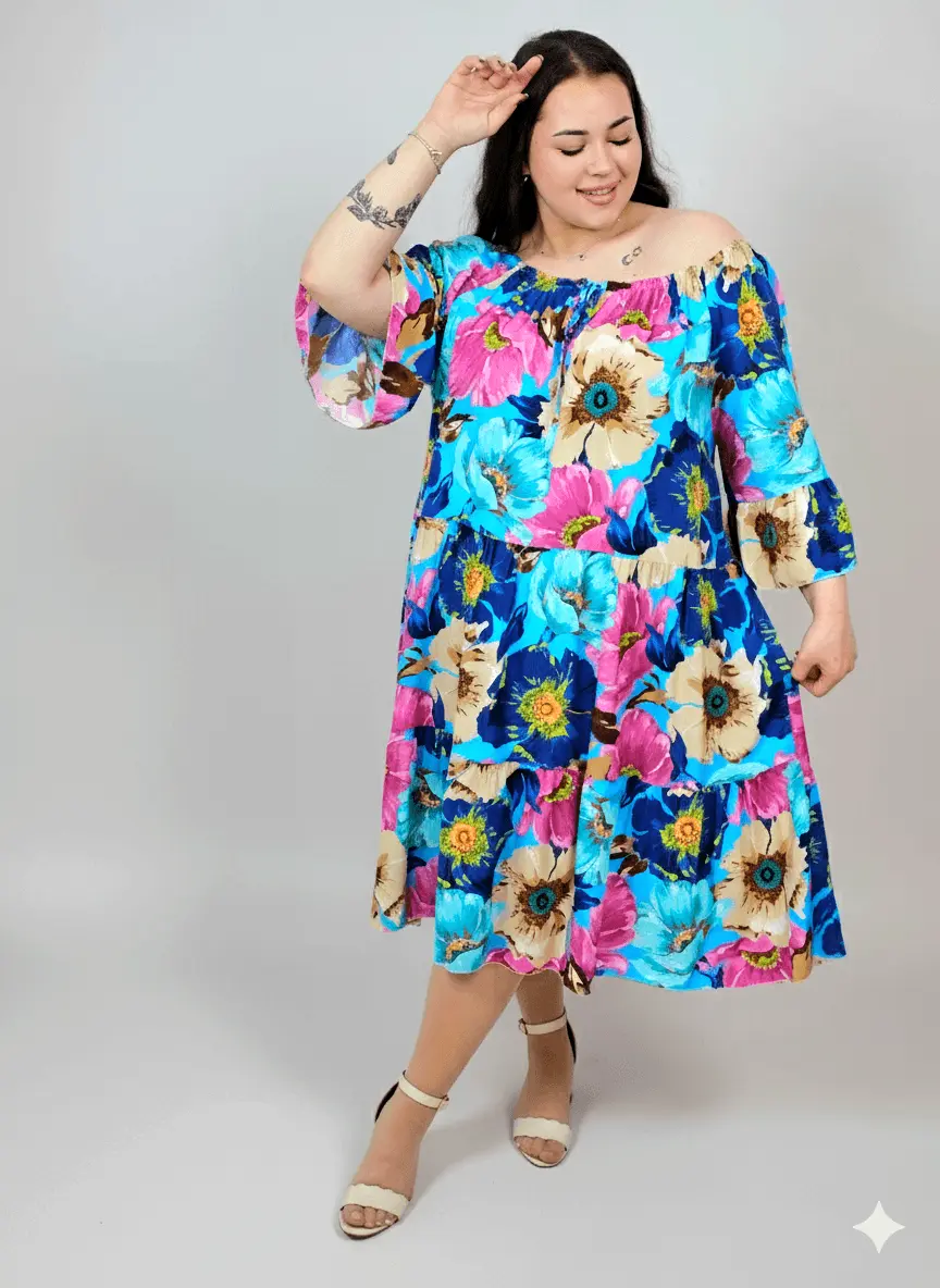 Sukienka plus size w kwiaty – hiszpanka z falbaną, kolorowa i lekka - Image 2