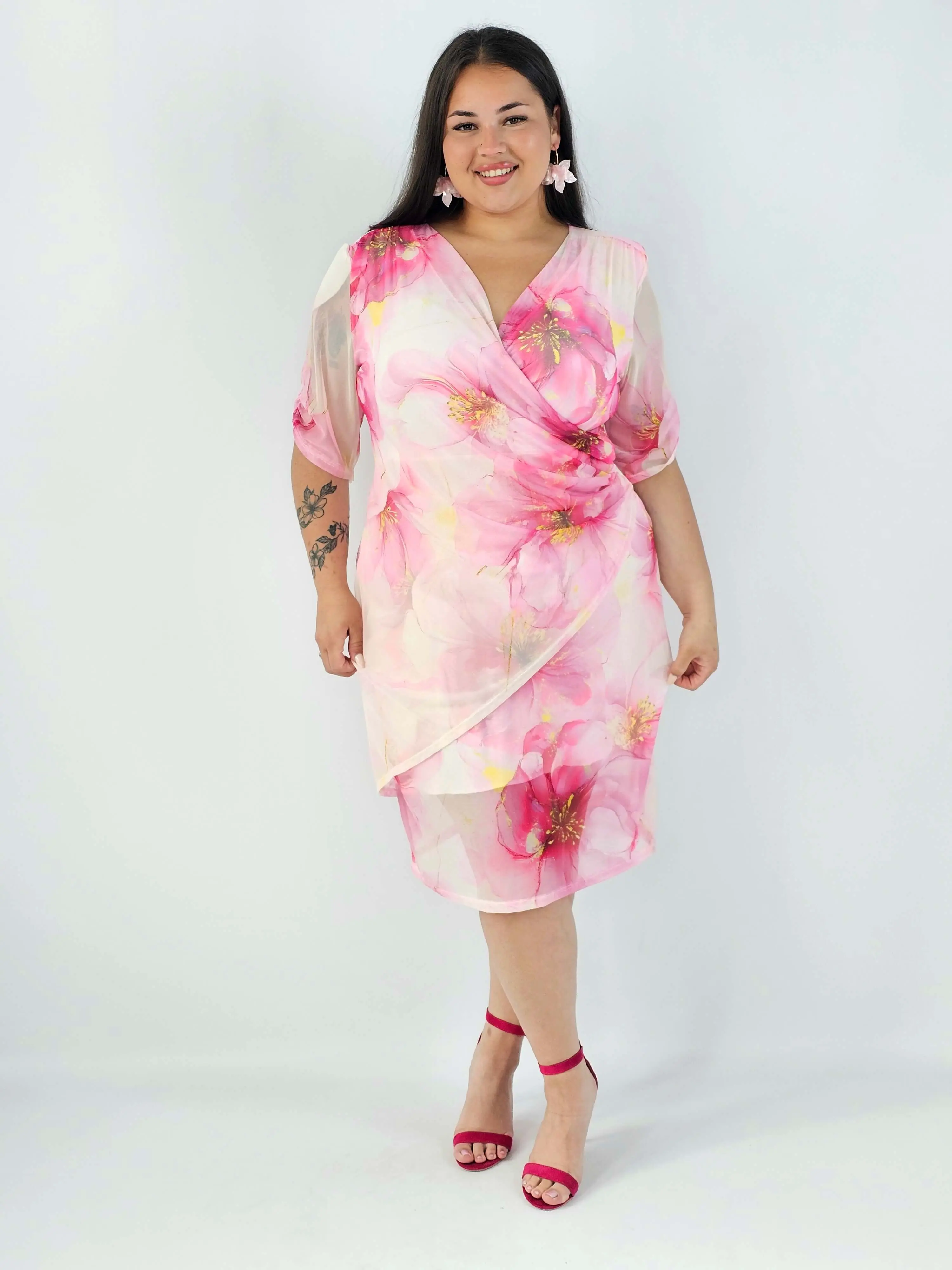 Sukienka plus size w kwiaty XXL – elegancka sukienka kopertowa z siateczką - Image 6