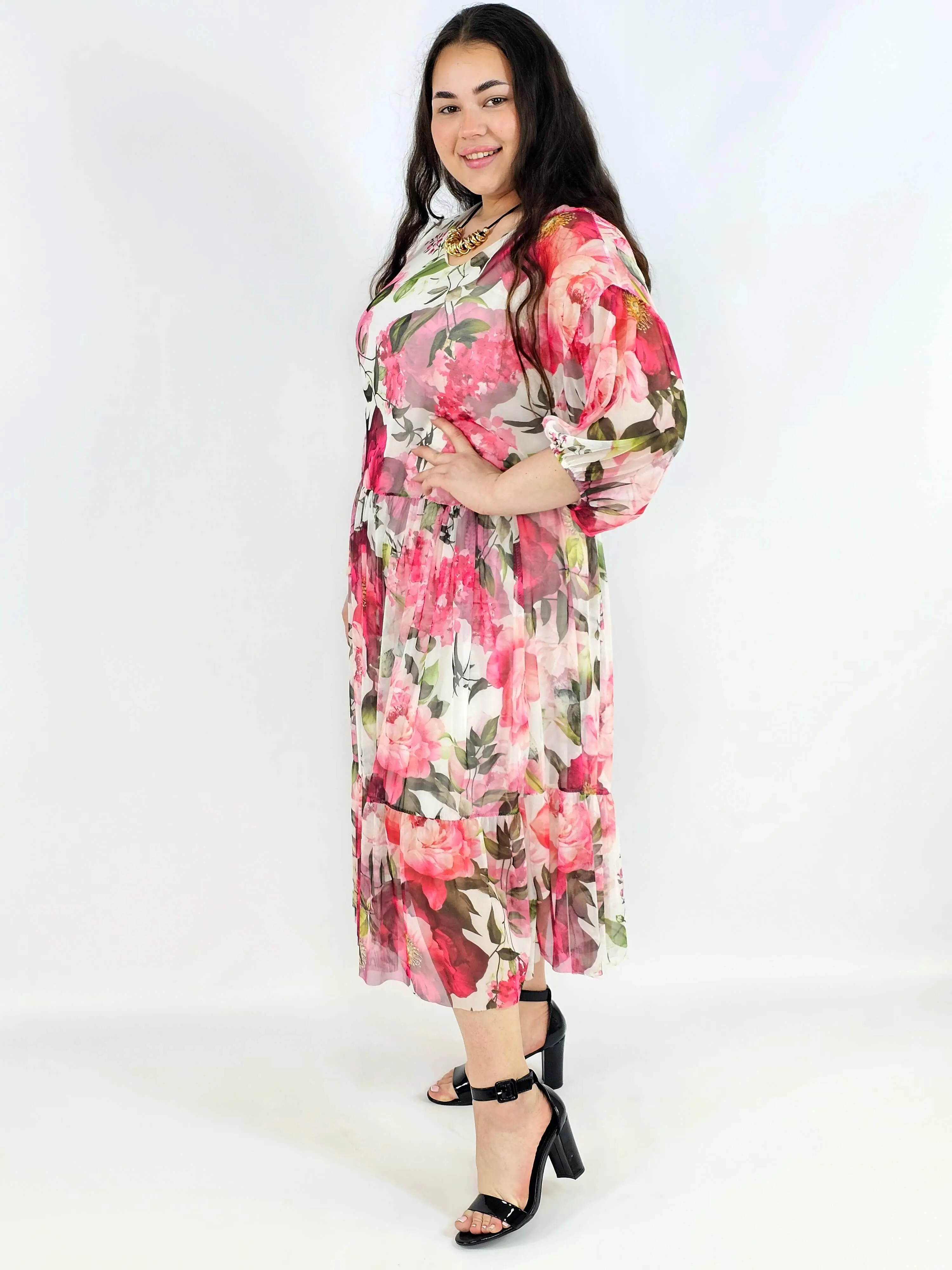 Sukienka plus size w odcieniach różu i zieleni – lekka, kobieca i stylowa - Image 5