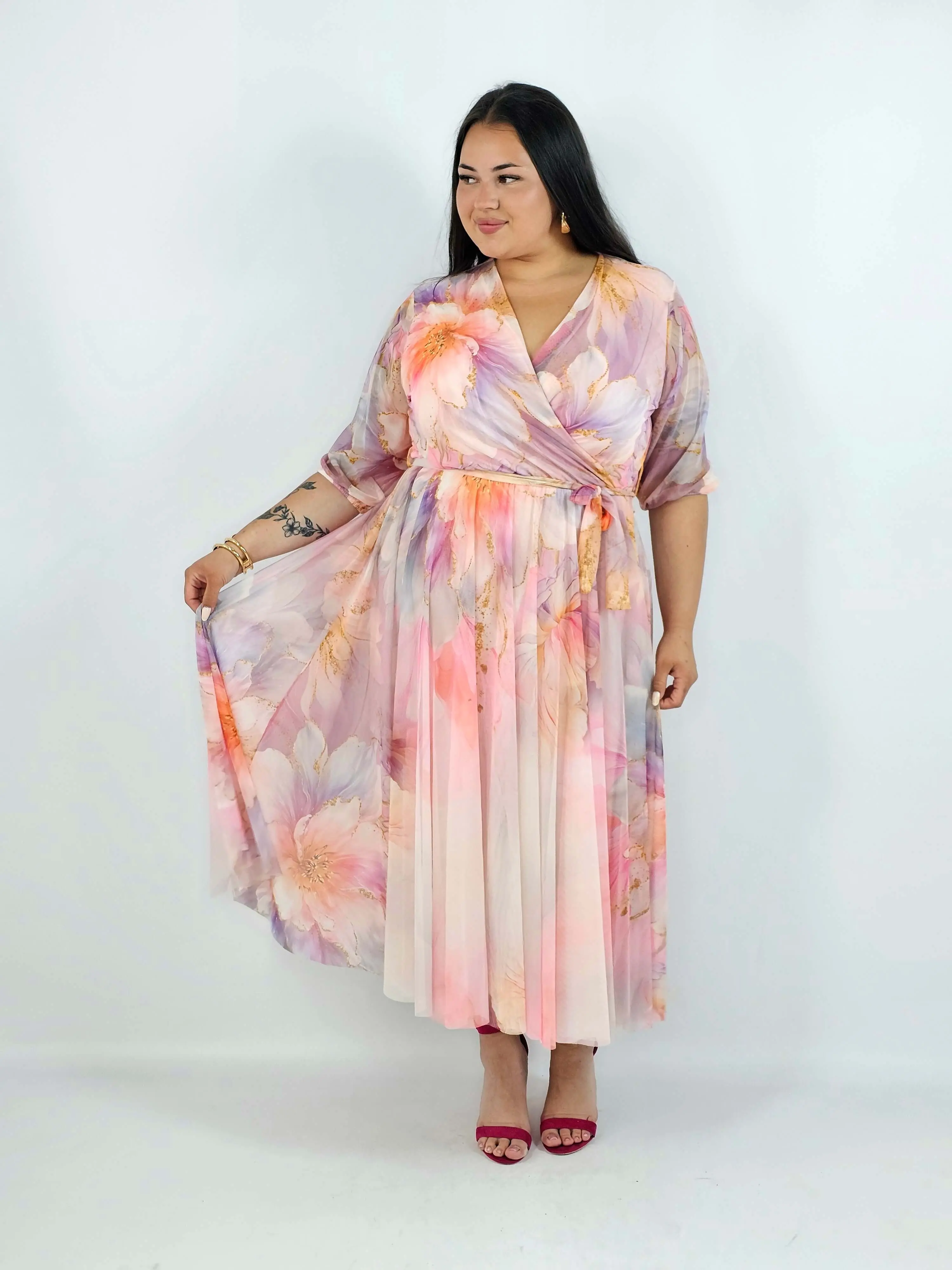 Sukienka siateczkowa plus size – elegancka i zwiewna sukienka XXL - Image 4