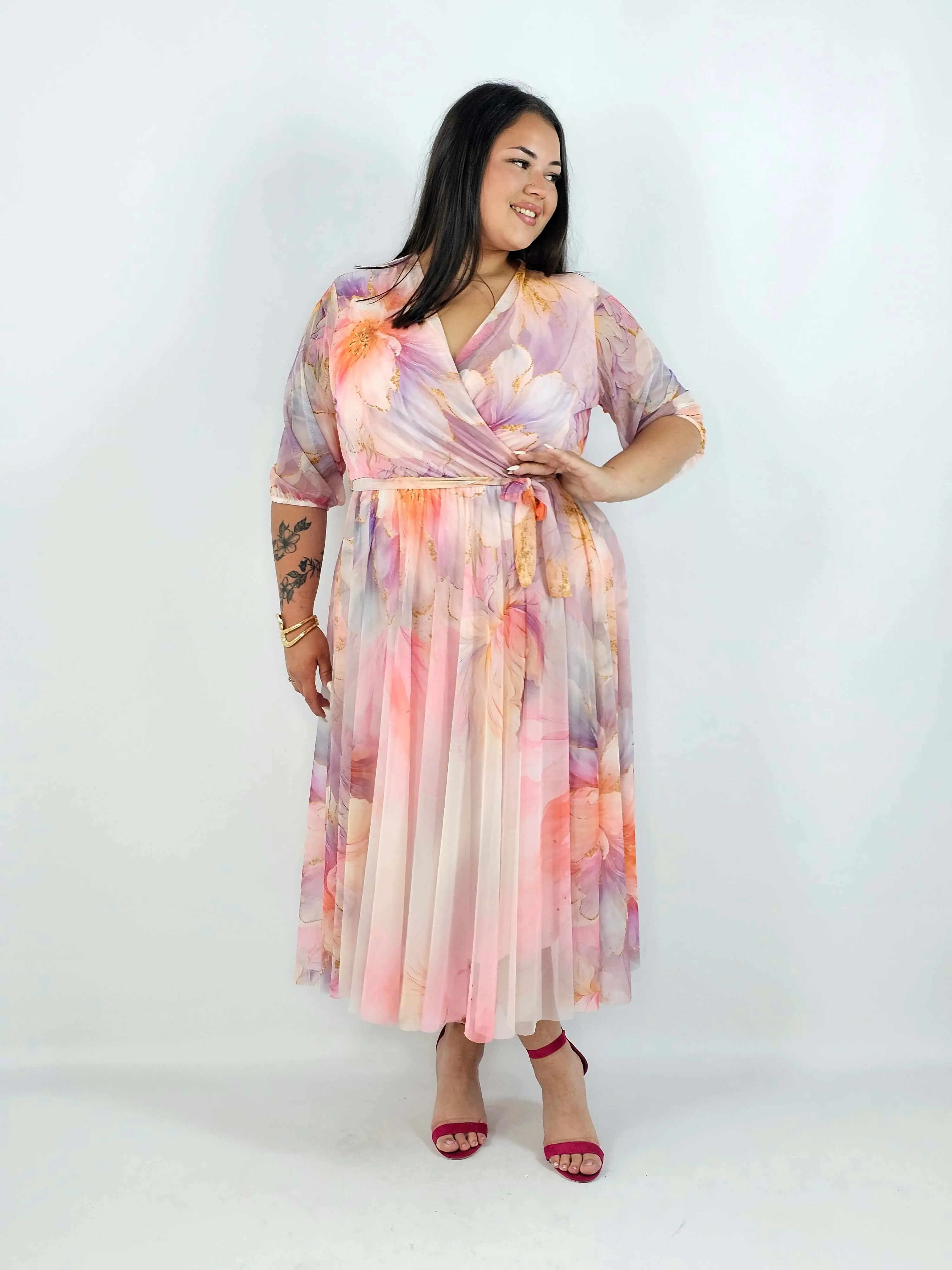 Sukienka siateczkowa plus size – elegancka i zwiewna sukienka XXL - Image 5