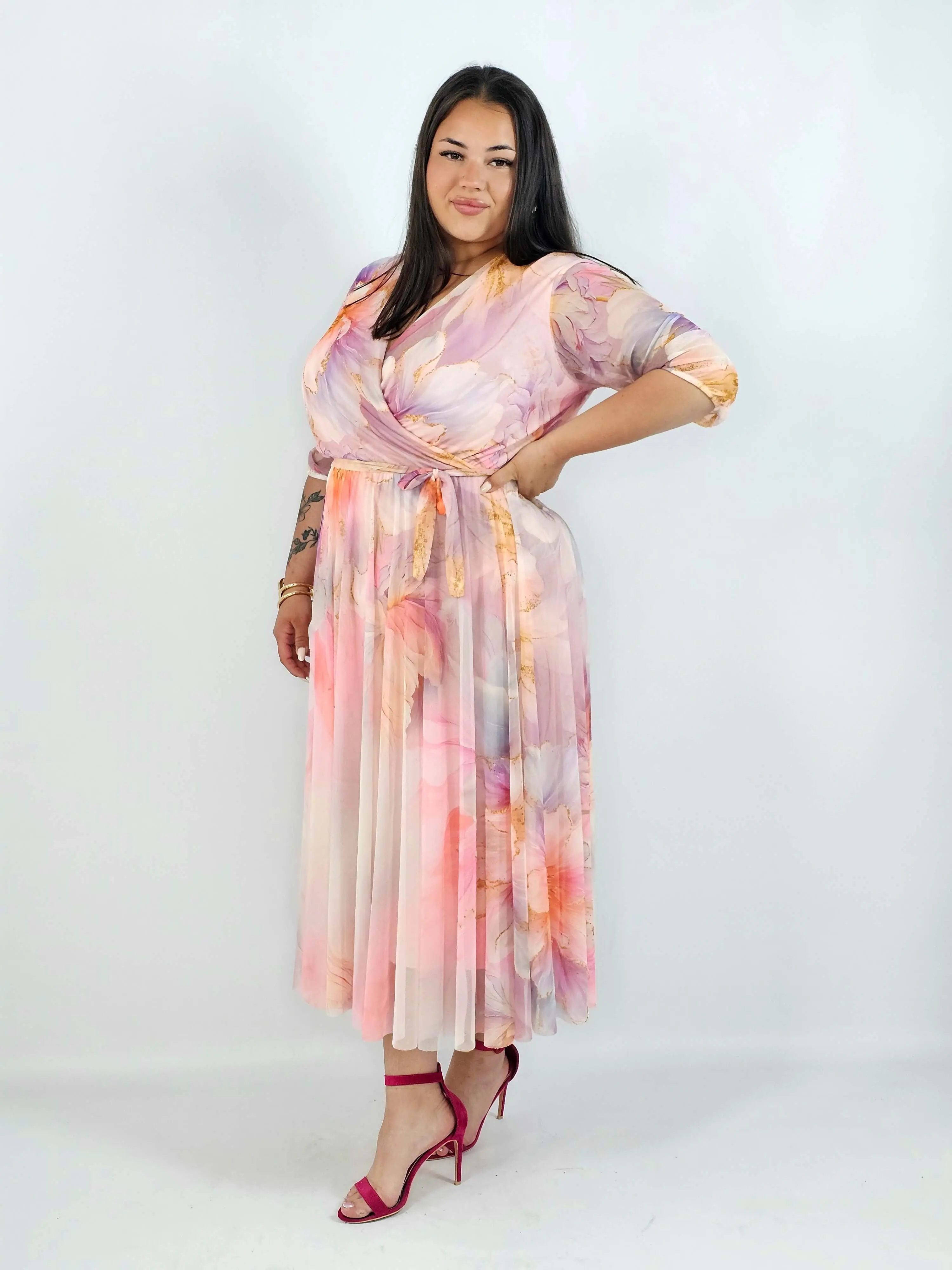 Sukienka siateczkowa plus size – elegancka i zwiewna sukienka XXL - Image 6