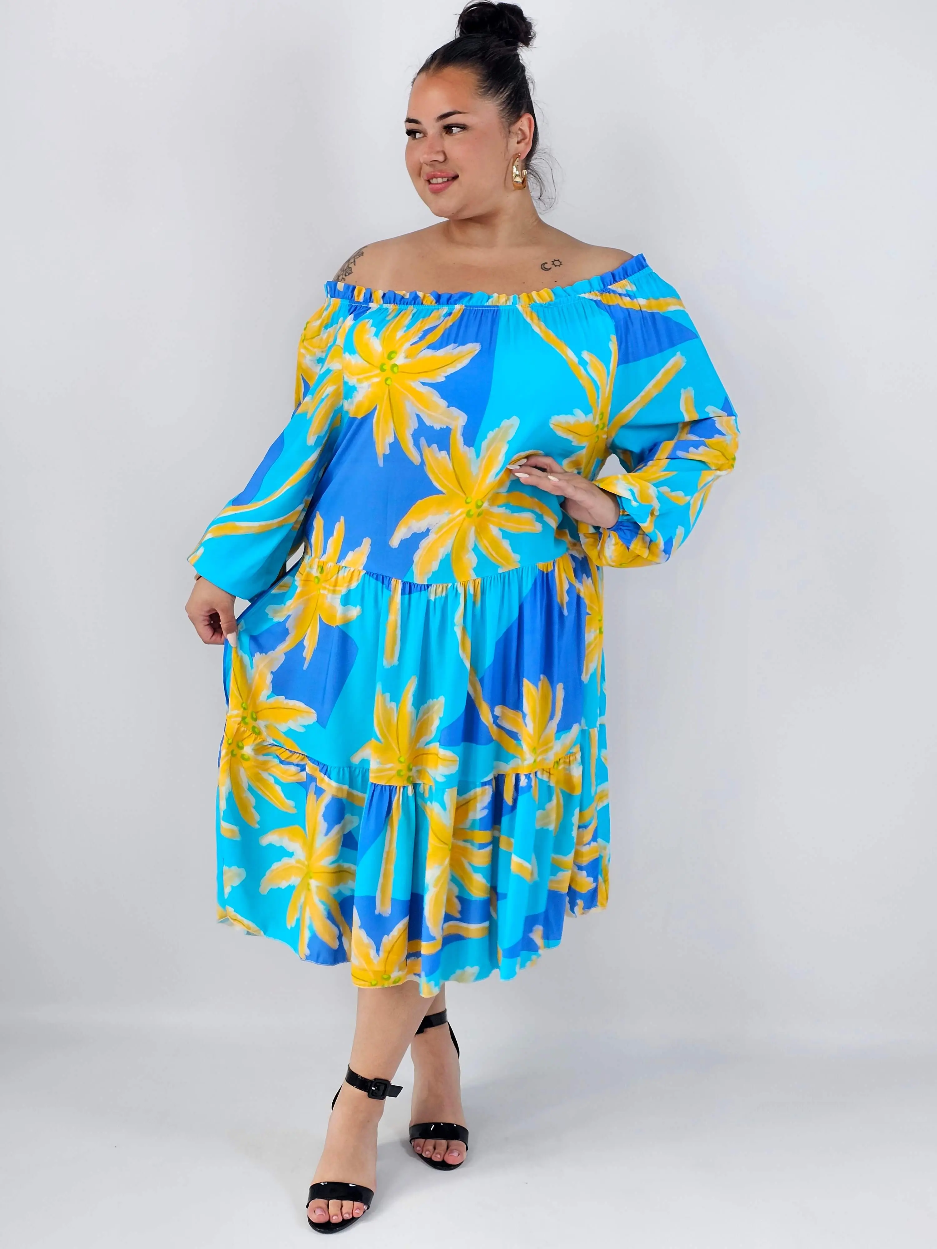 Sukienka plus size z wzorem w kwiaty - Image 4