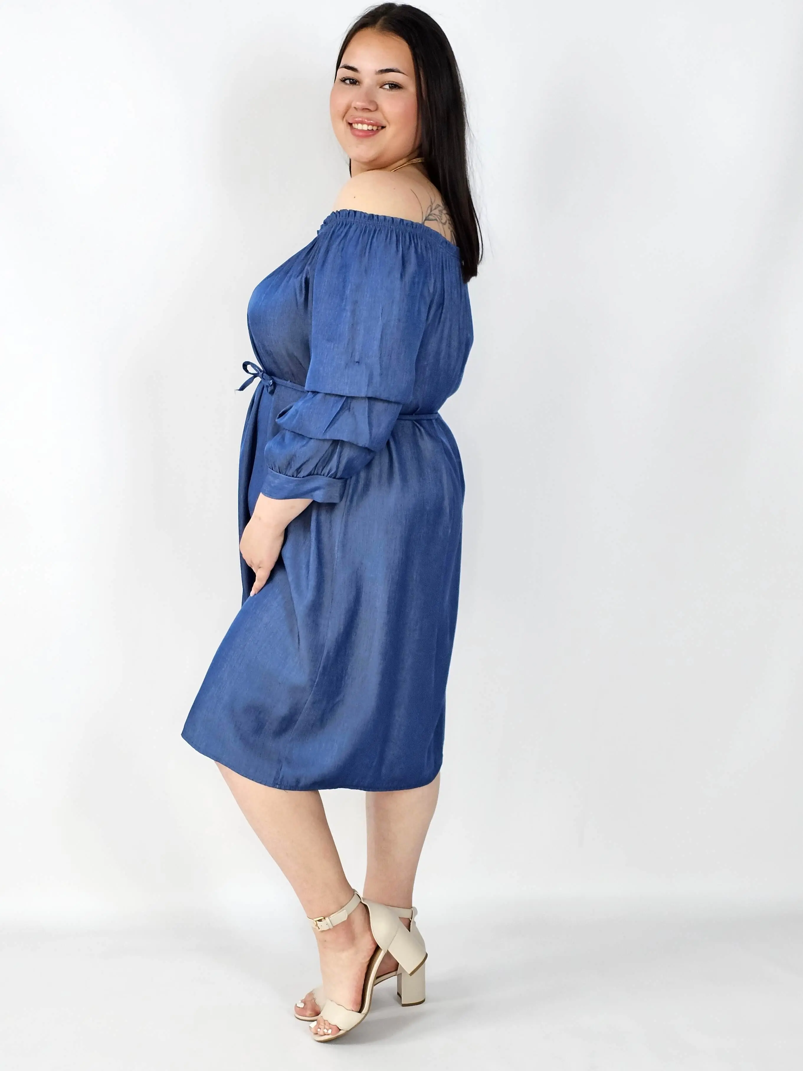 Sukienka Plus Size Hiszpanka Z Odkrytymi Ramionami – Styl I Wygoda Na Co Dzień - Image 3
